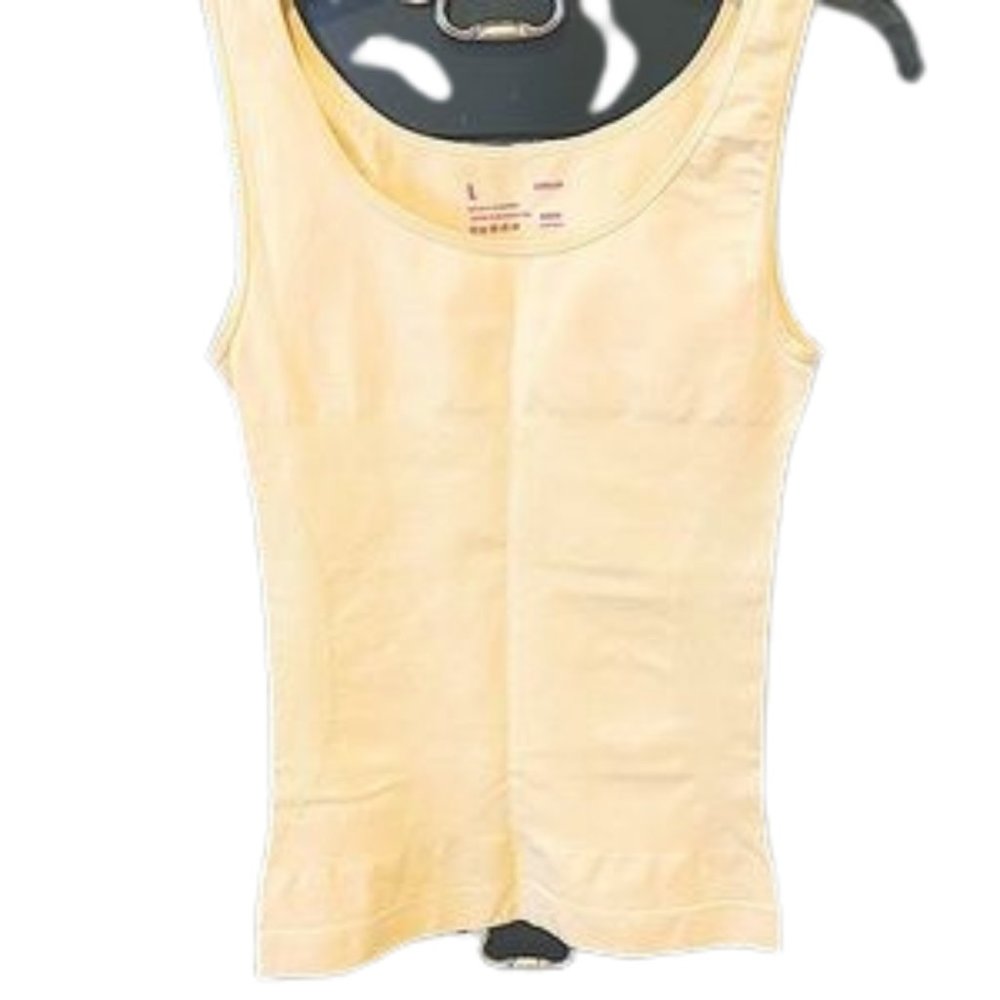 NWOT Women’s size large body shaper tank.NWOT